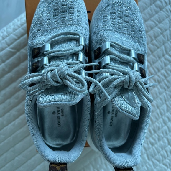 Louis Vuitton Aftergame sneaker. Comes with box and dust bag. - Picture 2 of 5